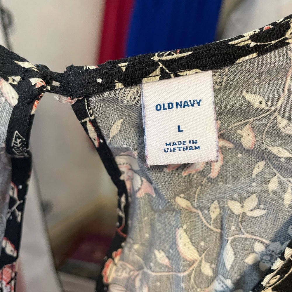 Old Navy Black Floral Romper - Picture 2 of 3